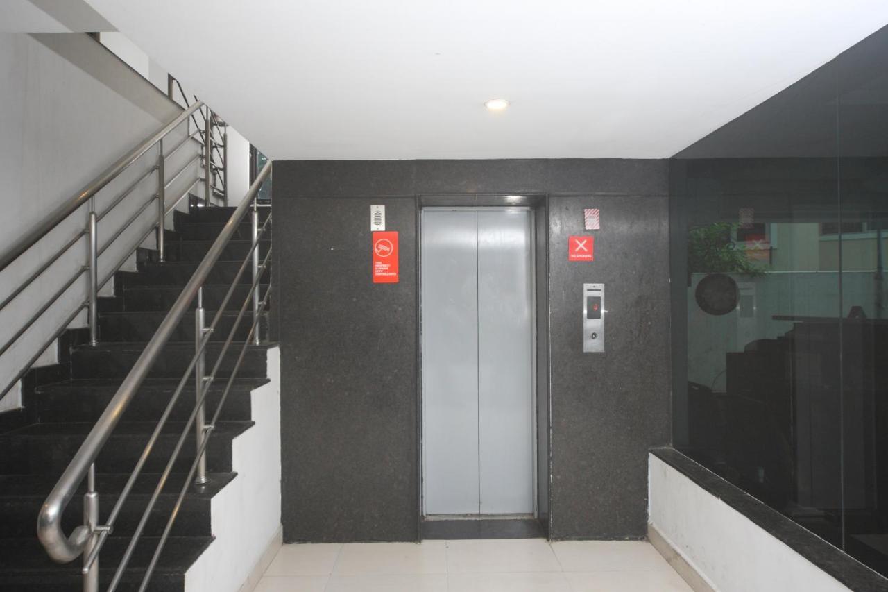 Oyo 17030 Bluten 3* Chennai